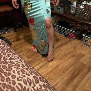 Blue 100% silk skirt with butterflies, gently used